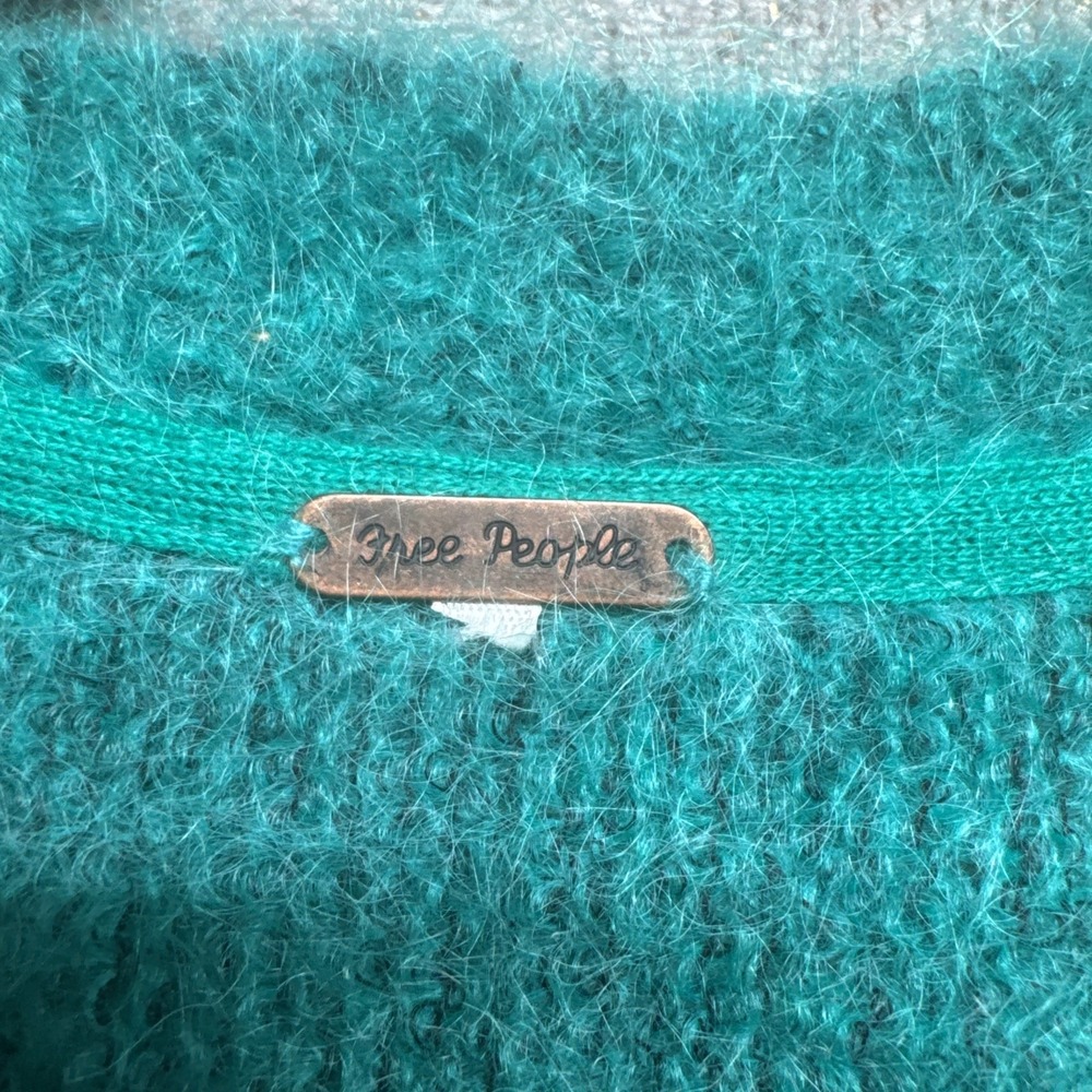 Free People‎ Green Mohair Blend Button Front Cardigan Sweater Boho Slouchy M - Picture 3 of 8